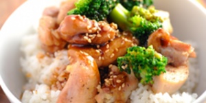 Pui Teriyaki cu Broccoli și Orez la Multicooker Foodi OP500